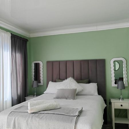 كورومان Back Of The Moon Guesthouse المظهر الخارجي الصورة