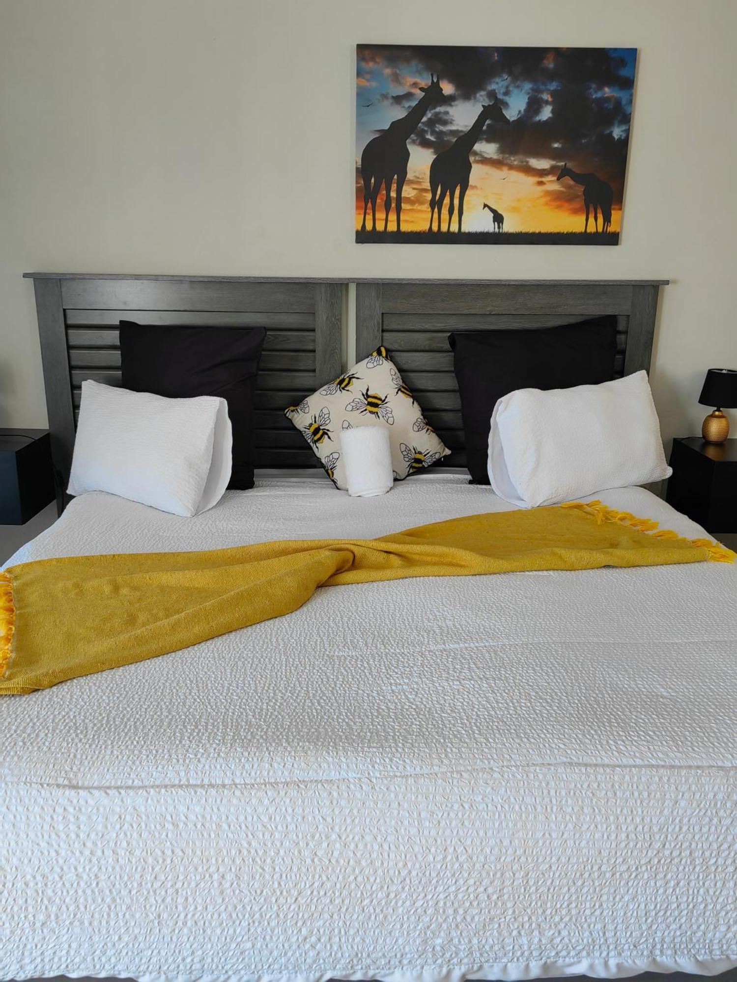 كورومان Back Of The Moon Guesthouse المظهر الخارجي الصورة