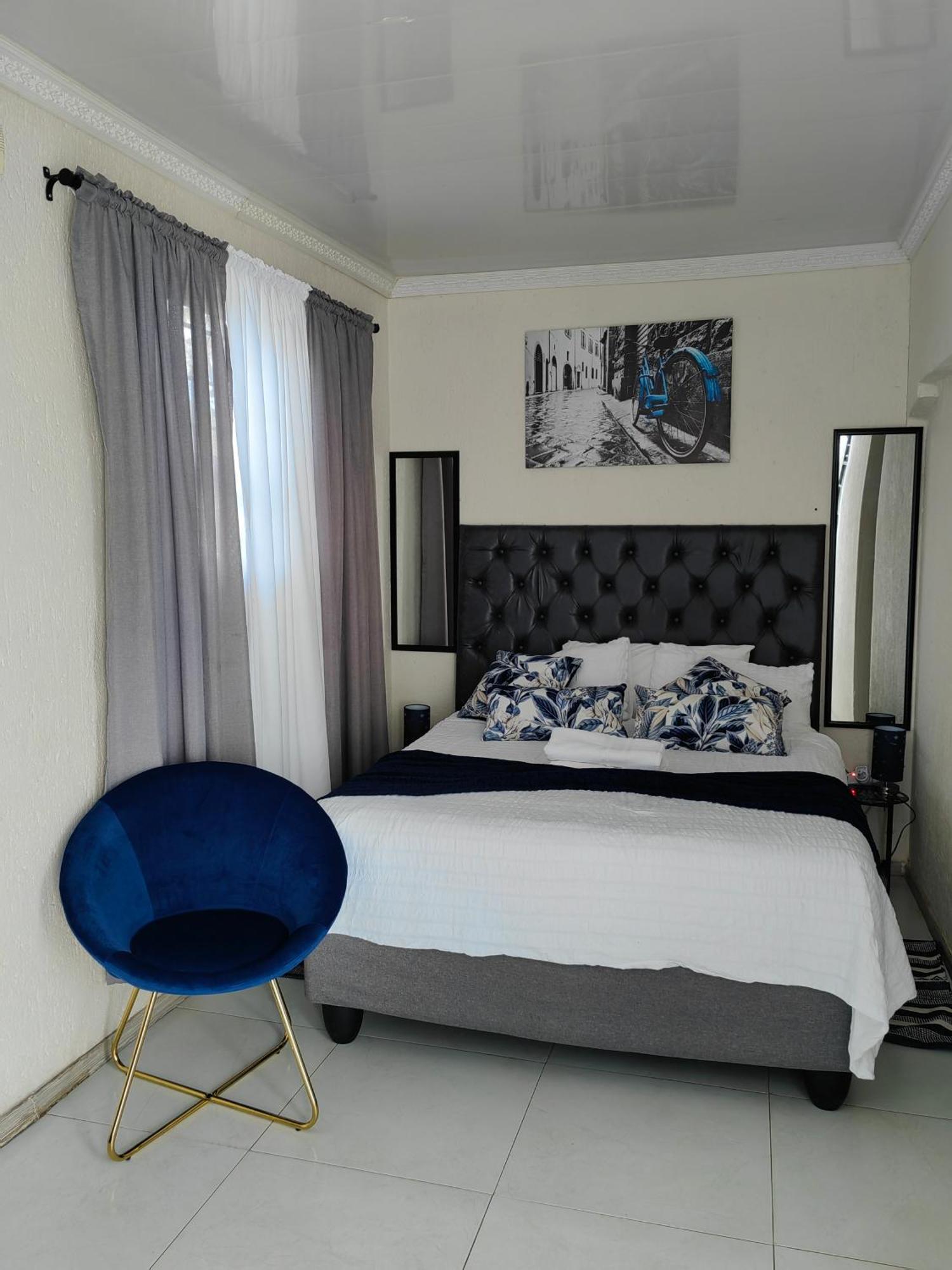 كورومان Back Of The Moon Guesthouse المظهر الخارجي الصورة
