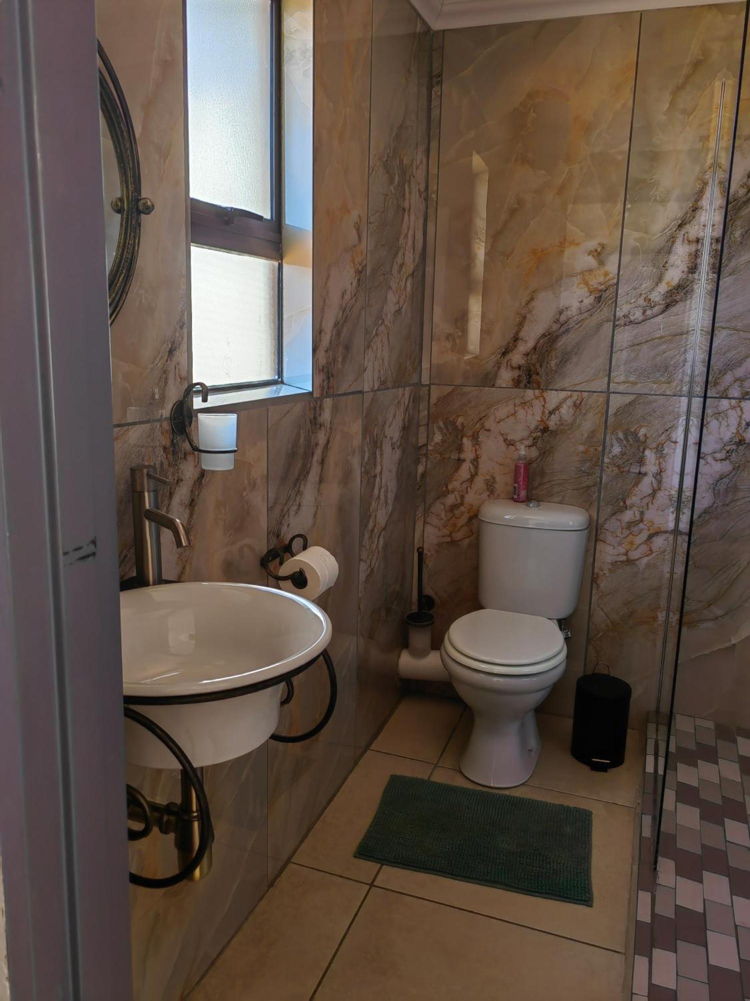 كورومان Back Of The Moon Guesthouse المظهر الخارجي الصورة